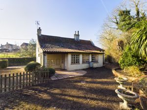 Rear elevation- click for photo gallery